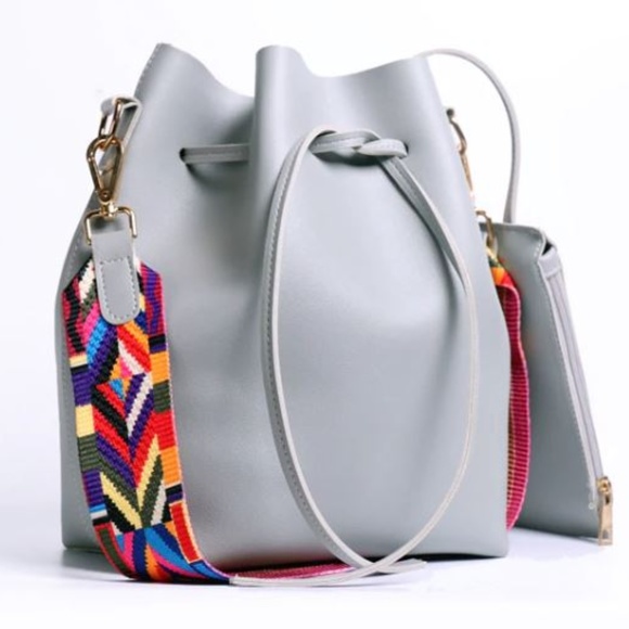 NEW Amaris Drawstring Bucket Bag (Gray) - Picture 4 of 8